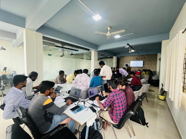 Loginware lab, Hassan