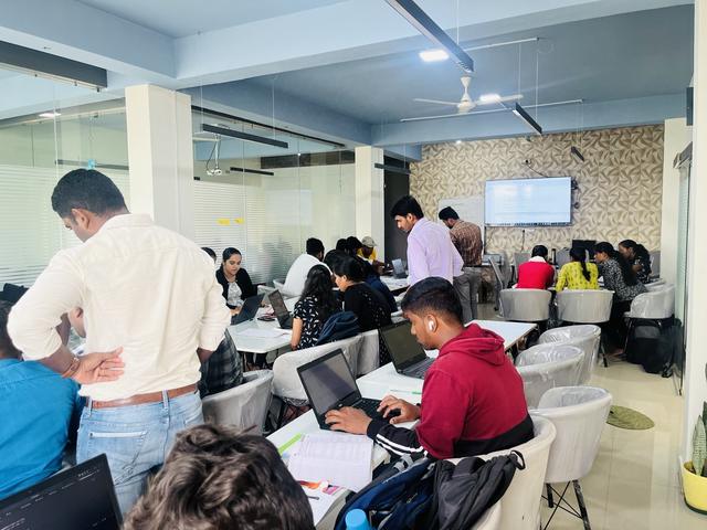 Loginware lab, Hassan